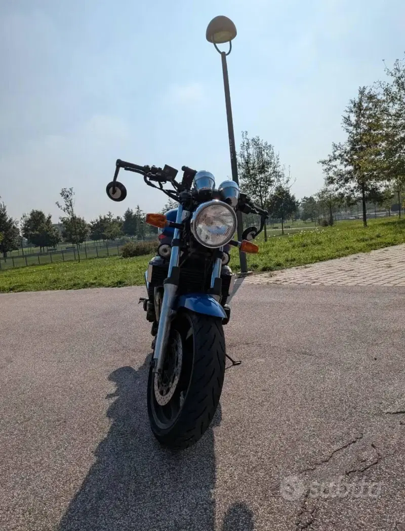 Yamaha XJR 1300 (1999 - 02) (5)