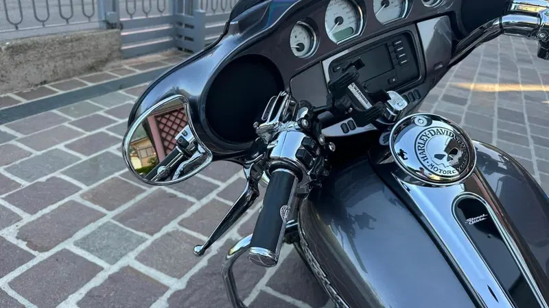 Harley-Davidson 1690 Street Glide Special (2014 - 16) - FLHX (11)