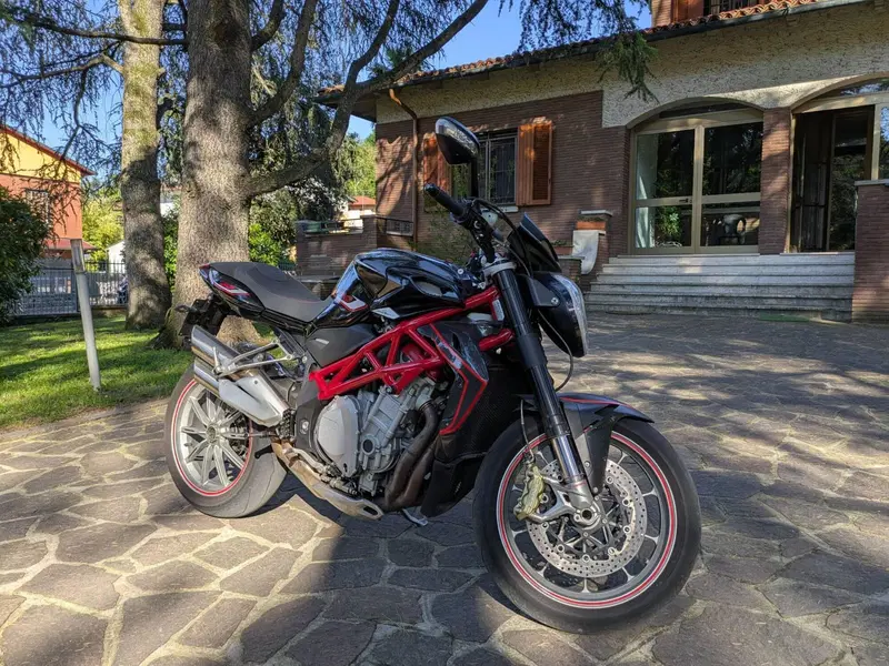 MV Agusta Brutale 1090 R (2012 - 15) (3)