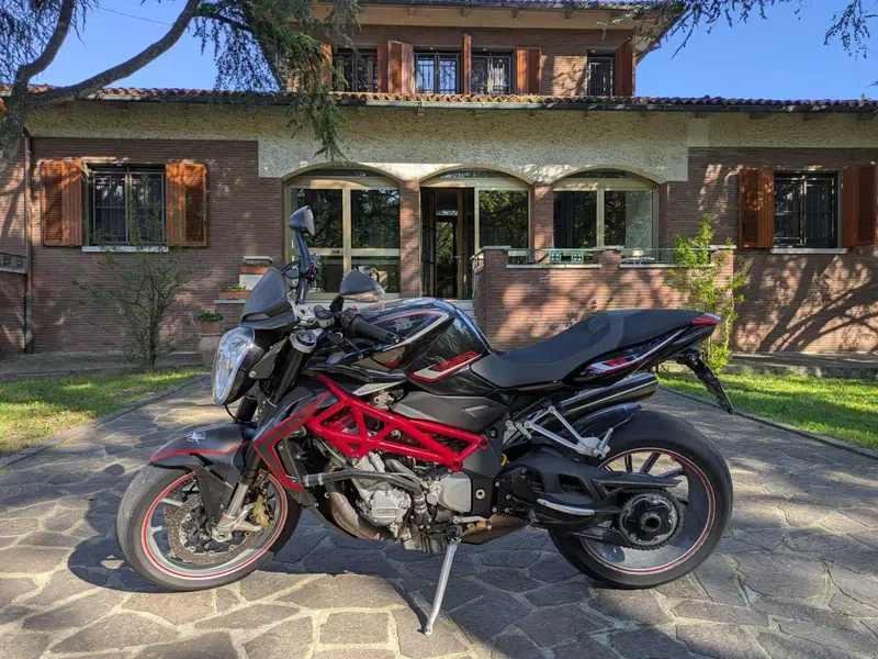 MV Agusta Brutale 1090 R (2012 - 15) (4)
