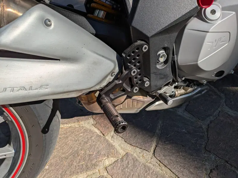 MV Agusta Brutale 1090 R (2012 - 15) (8)