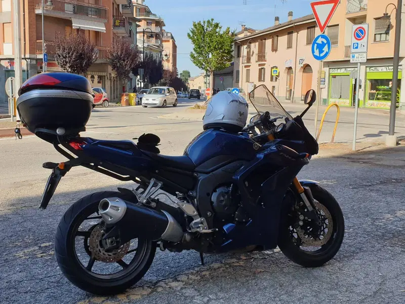 Yamaha FZ1 Fazer (2006 - 16) (2)