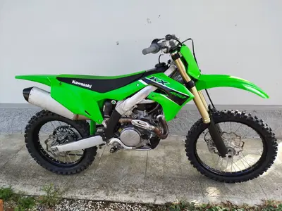 Kawasaki KX 450 F (2023) usata