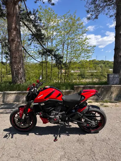 Ducati Monster 937 (2021 - 25) usata