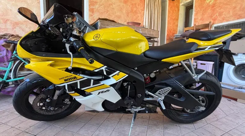 Yamaha YZF R6 (2008 - 09) (3)