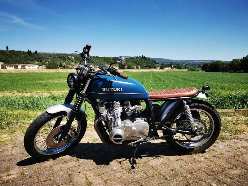 Suzuki GS750