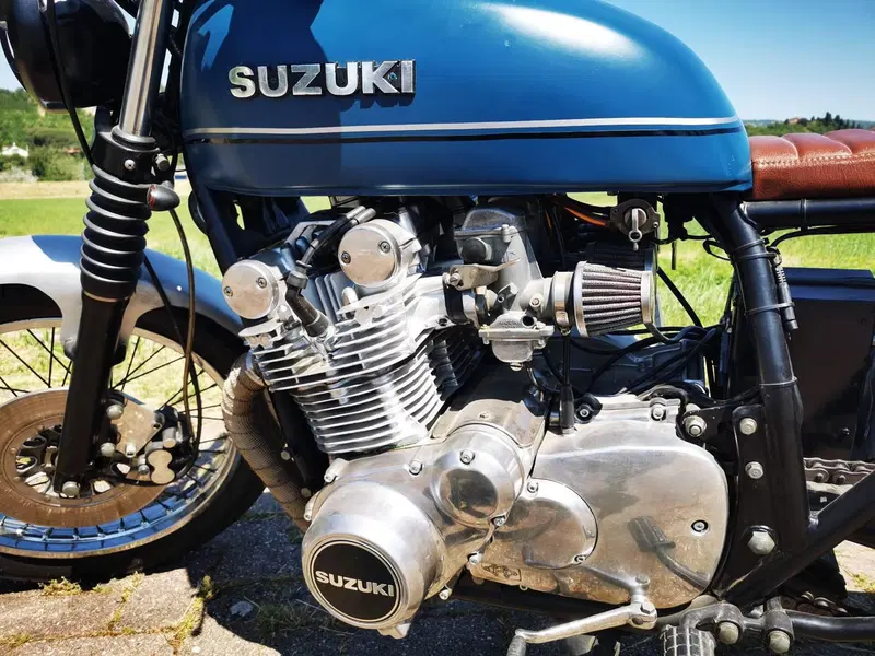 Suzuki GS750 (3)
