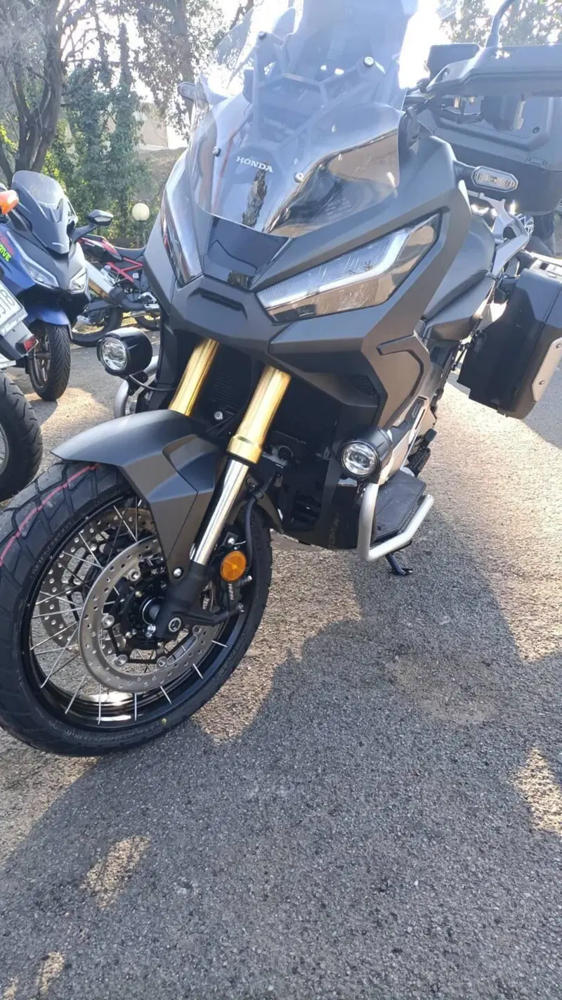 Honda X-ADV 750 DCT Travel (2021 - 24) (8)