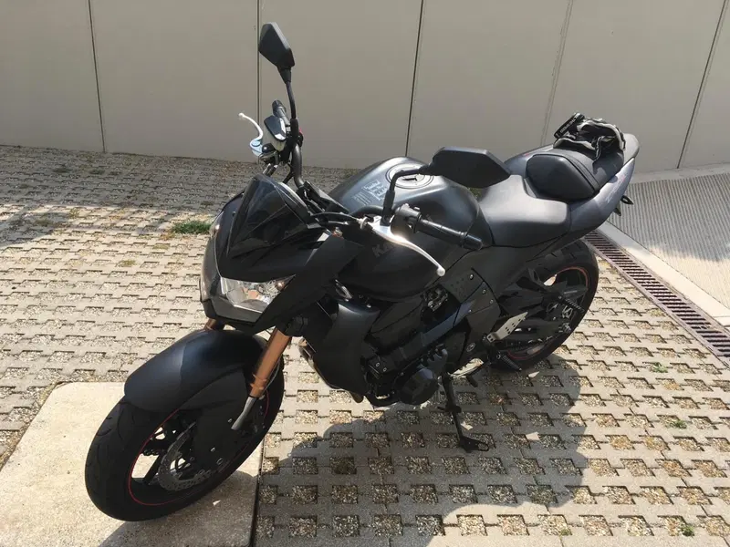 Kawasaki Z 750 R (2011 - 14) (2)