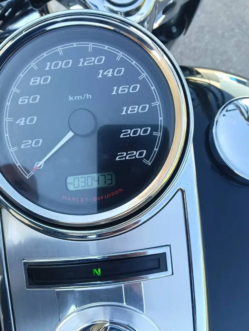 Harley-Davidson 107 Road King (2017) - FLHR (2)
