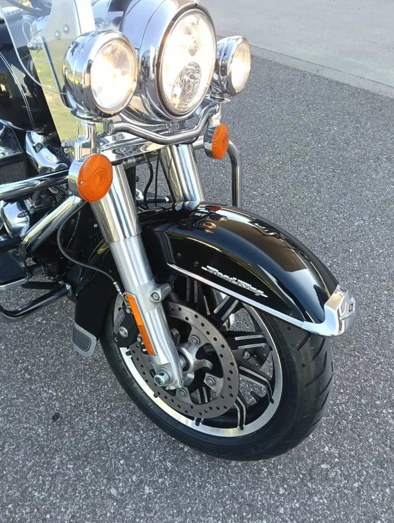 Harley-Davidson 107 Road King (2017) - FLHR (7)