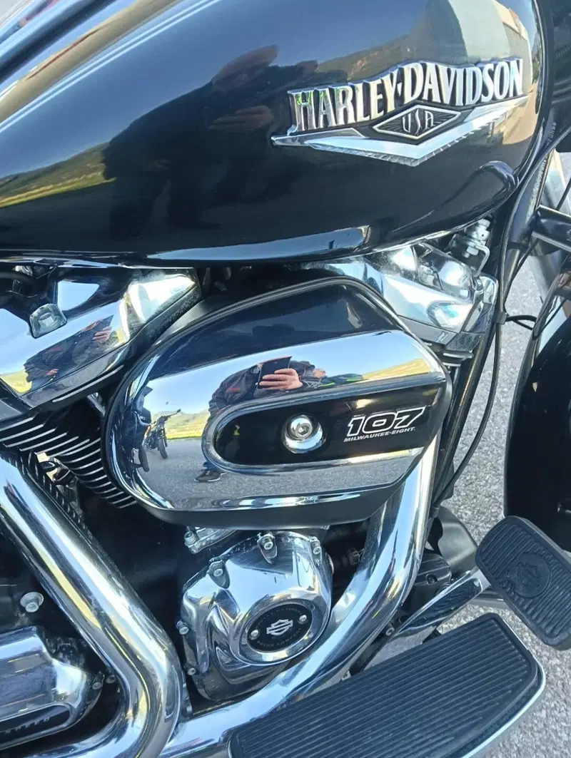 Harley-Davidson 107 Road King (2017) - FLHR (8)