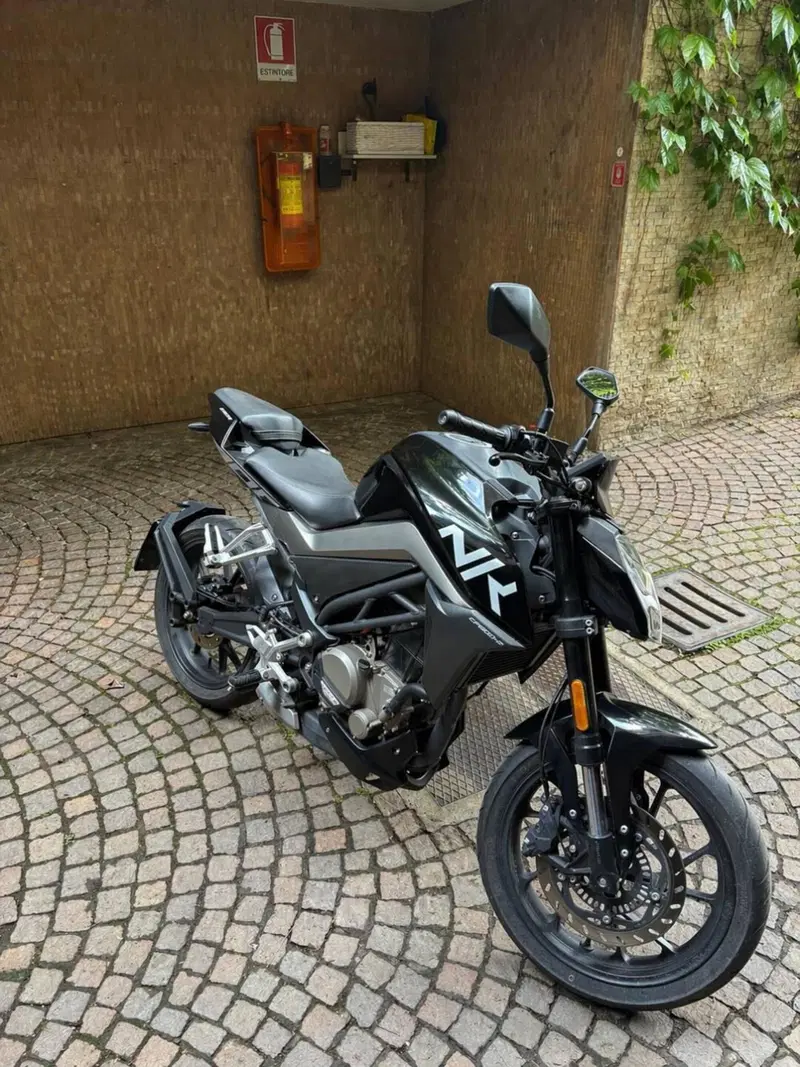 CFMOTO 300NK (2021 - 26)