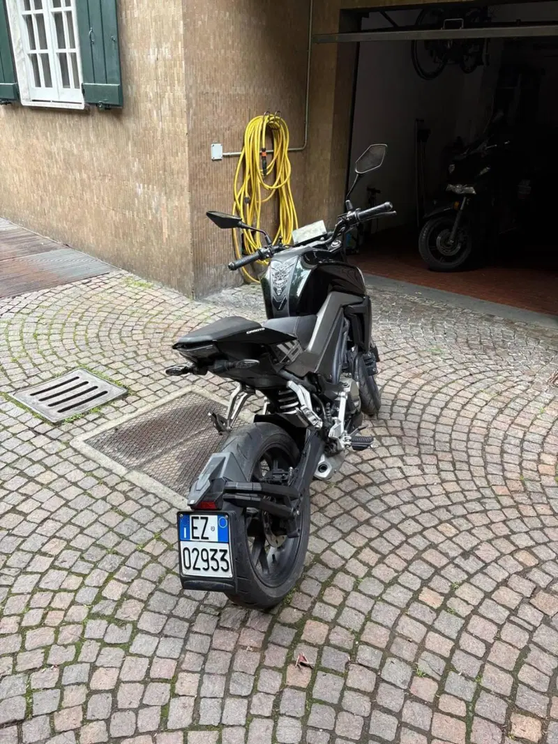 CFMOTO 300NK (2021 - 26) (2)