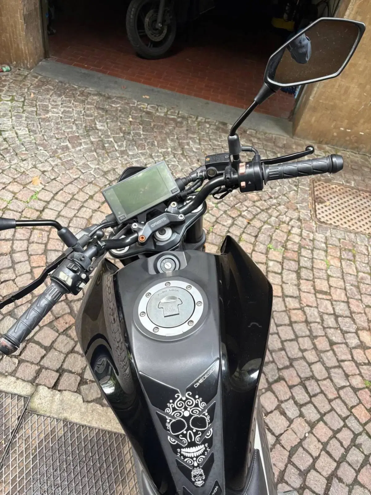 CFMOTO 300NK (2021 - 26) (6)