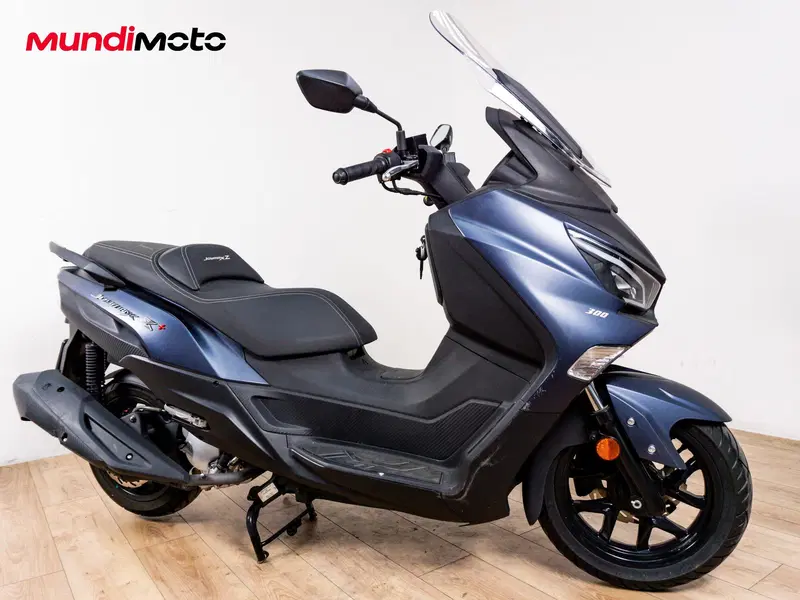 Sym Joymax 300 Z+ (2021 - 24) (2)