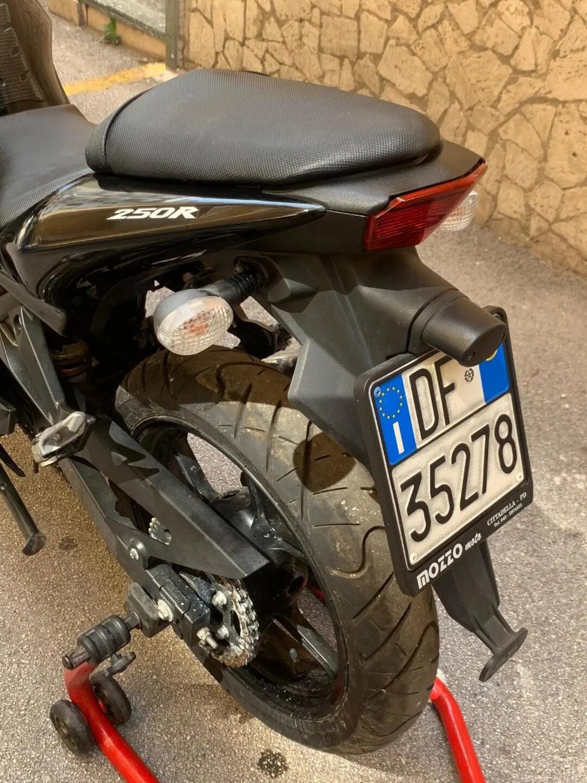 Kawasaki Ninja 250 R (2007 - 13) (3)