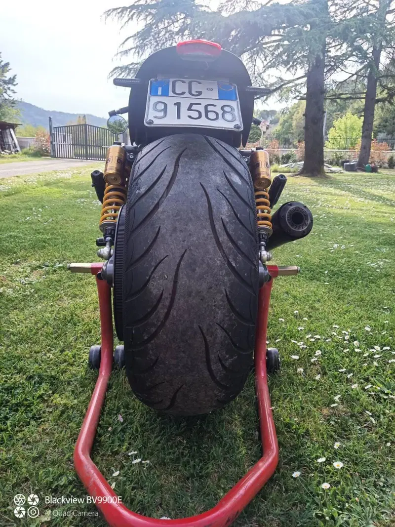 Harley-Davidson 1130 V-Rod (2002 - 05) - VRSCA (2)
