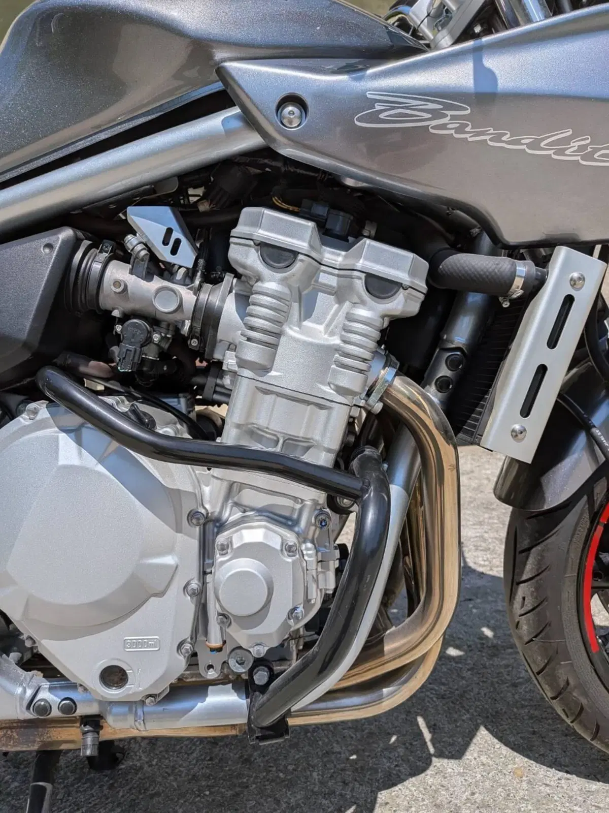 Suzuki GSF 650 Bandit S (2006 - 12) (9)