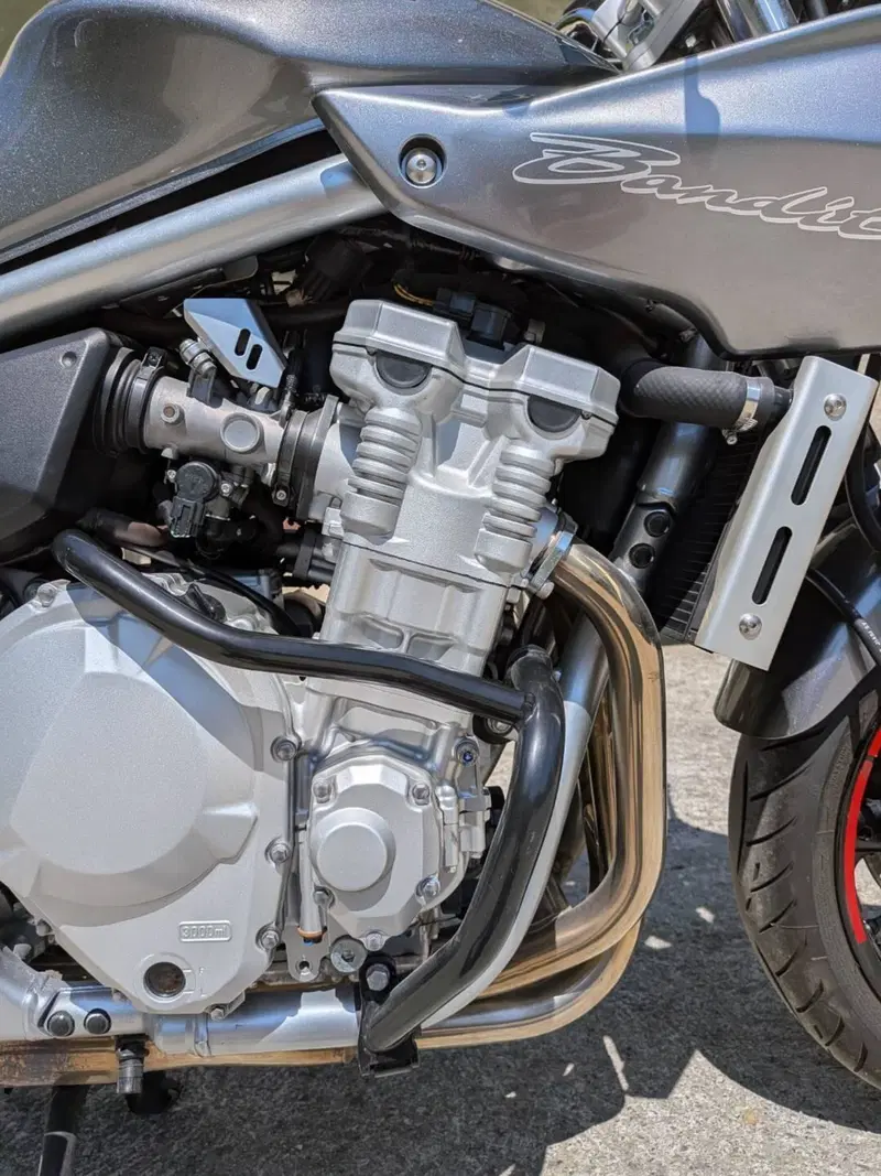Suzuki GSF 650 Bandit S (2006 - 12) (9)