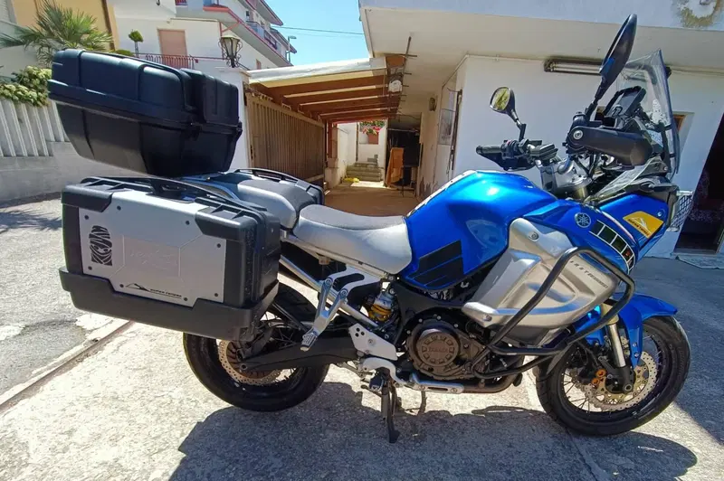 Yamaha XT1200Z Super Ténéré First Edition (2010 - 11) (2)