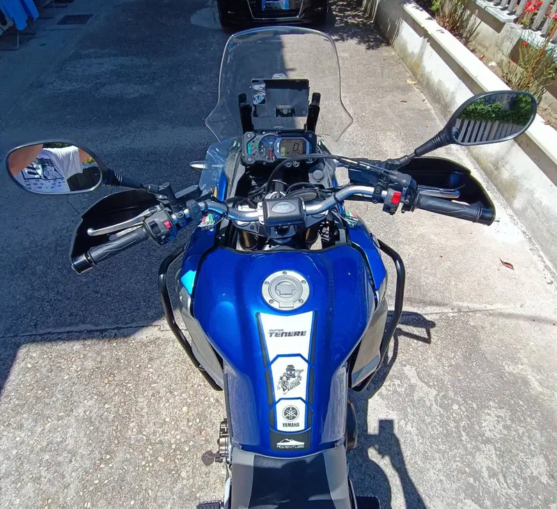 Yamaha XT1200Z Super Ténéré First Edition (2010 - 11) (5)