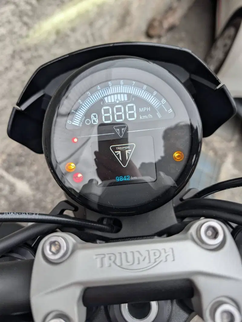Triumph Trident 660 (2021 - 24) (2)
