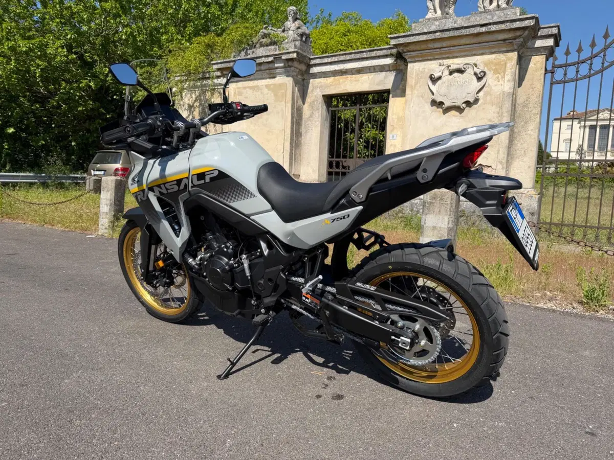 Honda Transalp XL750 (2025) (2)