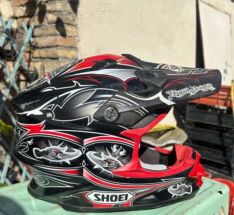 Casco Motocross Shoei (2)