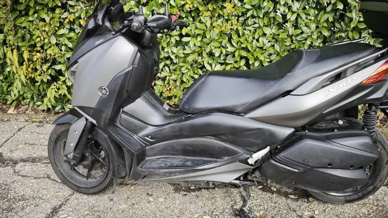 Yamaha X-Max 300 ABS (2017 - 20) (7)