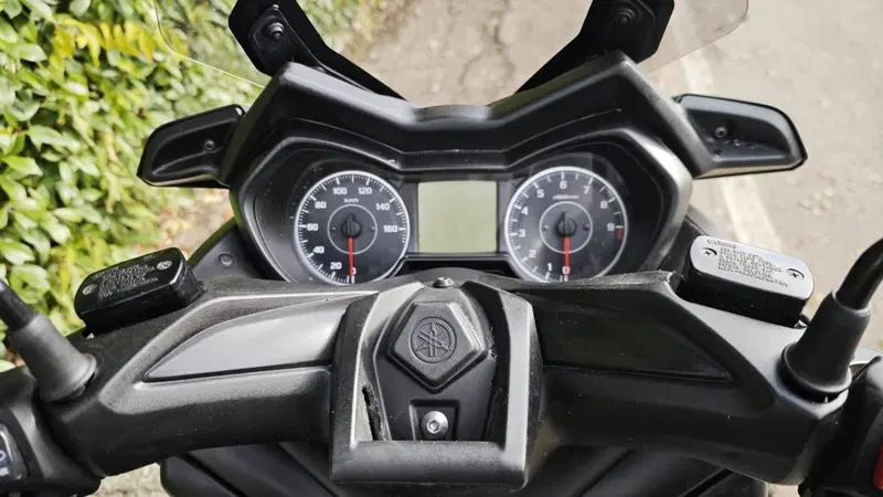 Yamaha X-Max 300 ABS (2017 - 20) (12)