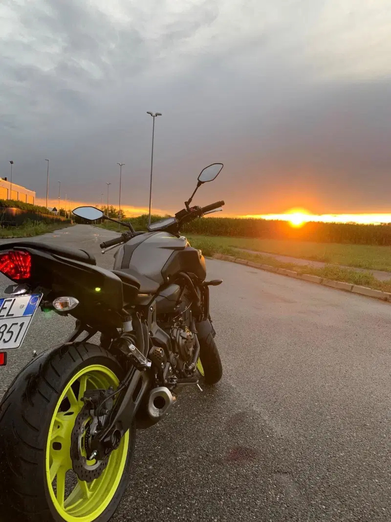Yamaha MT-07 (2018 - 20) (2)