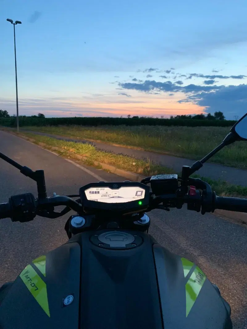 Yamaha MT-07 (2018 - 20) (4)