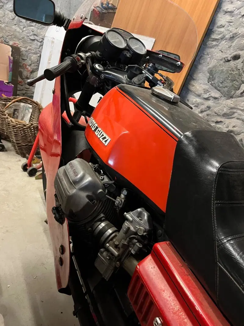 Moto Guzzi Le mans 1 (2)