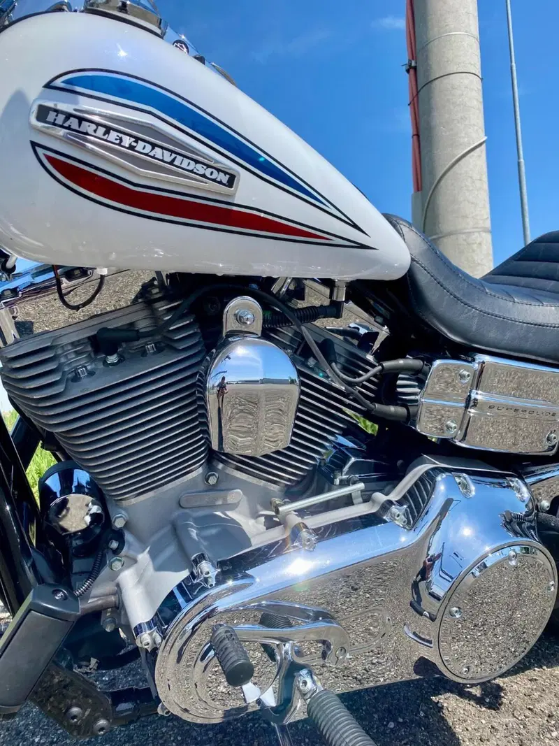 Harley-Davidson 1450 Super Glide 35th Anniversary (2005 - 06) - FXDI (6)