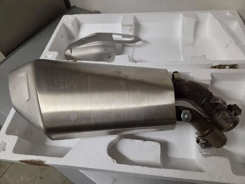 VENDO SCARICO BMW S1000XR