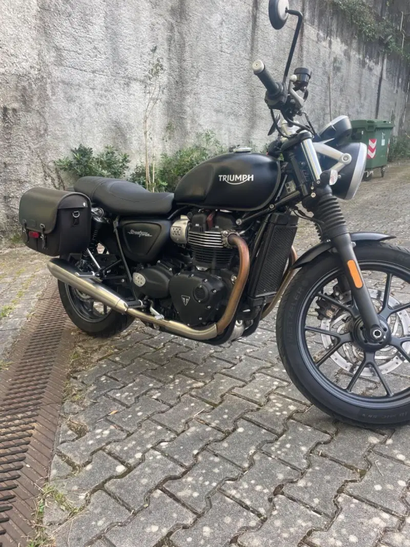 Triumph Street Twin 900 (2017 - 18) (2)