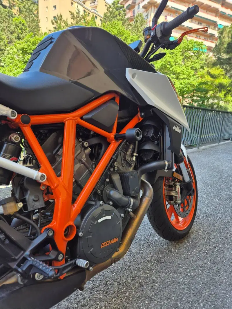 KTM 1290 Super Duke R ABS (2017 - 18) (5)