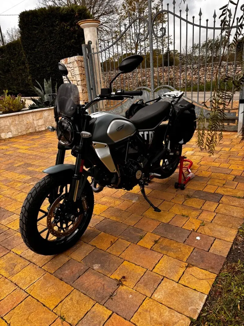 Ducati Scrambler 800 Icon (2023 - 24) (2)