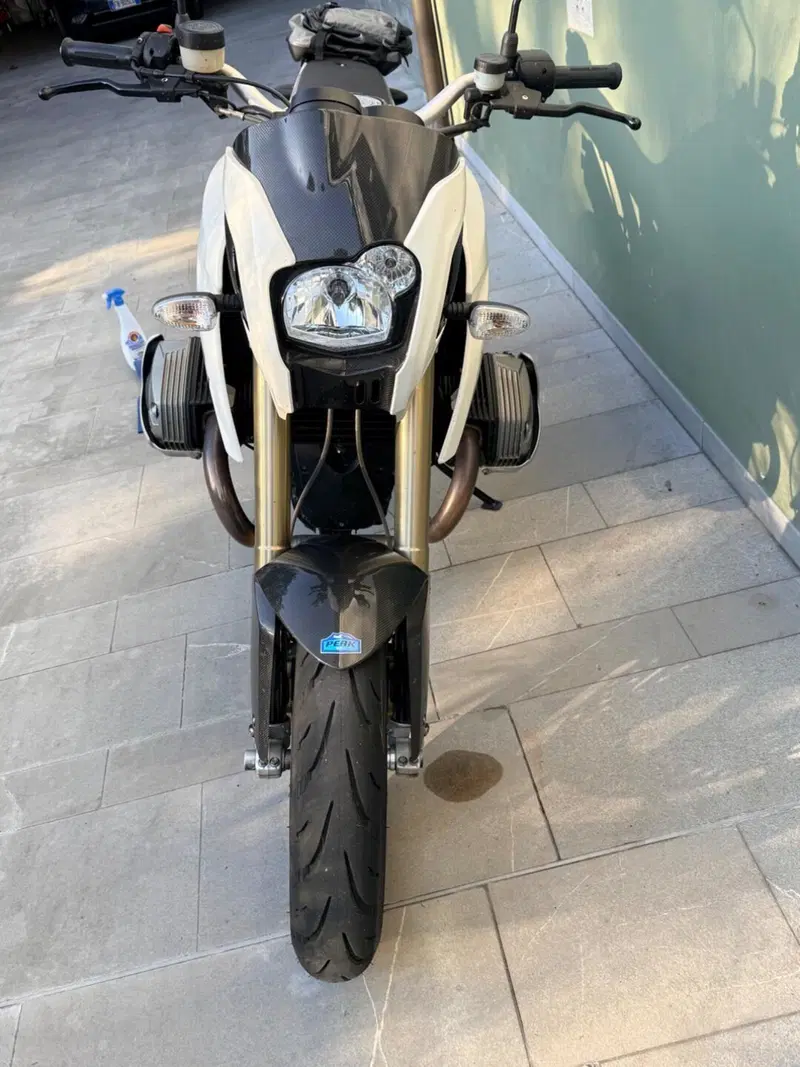 Bmw HP2 Megamoto (3)