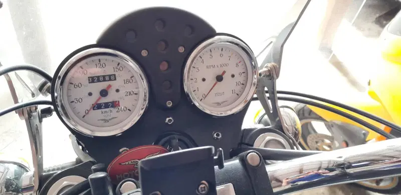 Moto Guzzi California Stone (2001 - 06) (3)