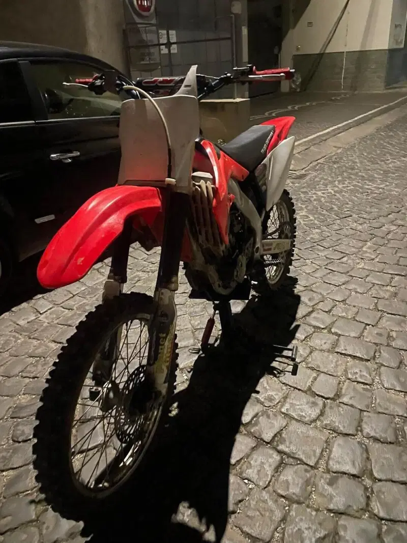 Honda CRF 250R (2005)