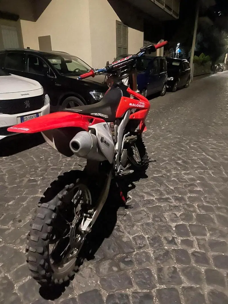 Honda CRF 250R (2005) (2)