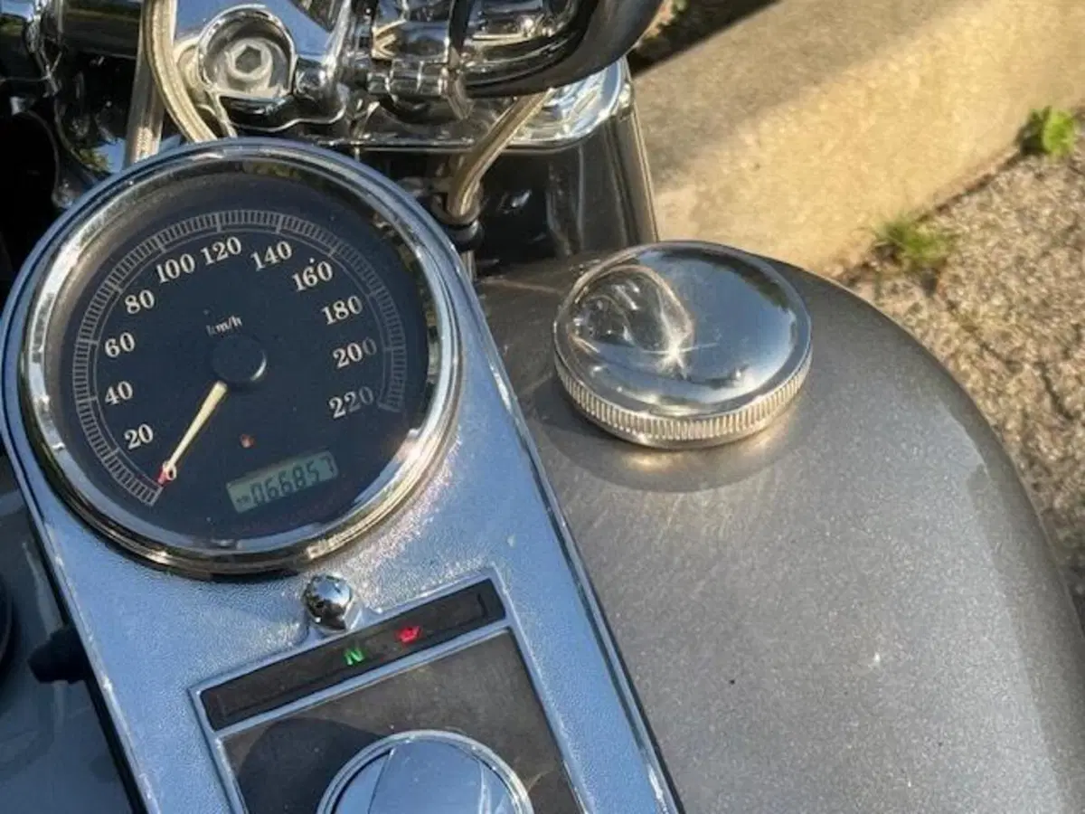 Harley-Davidson 1584 Fat Boy (2006 - 07) - FLSTF (11)