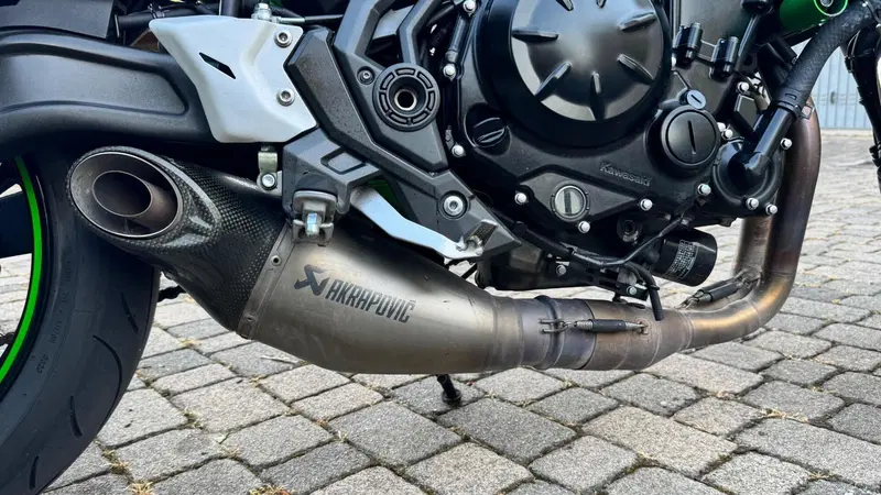 Kawasaki Z 650 Performance (2021 - 24) (13)