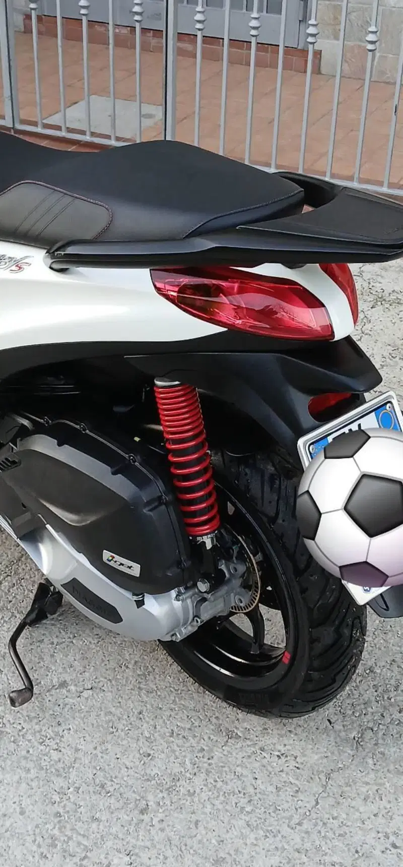 Piaggio Medley 125 ABS (2021 - 24) (8)