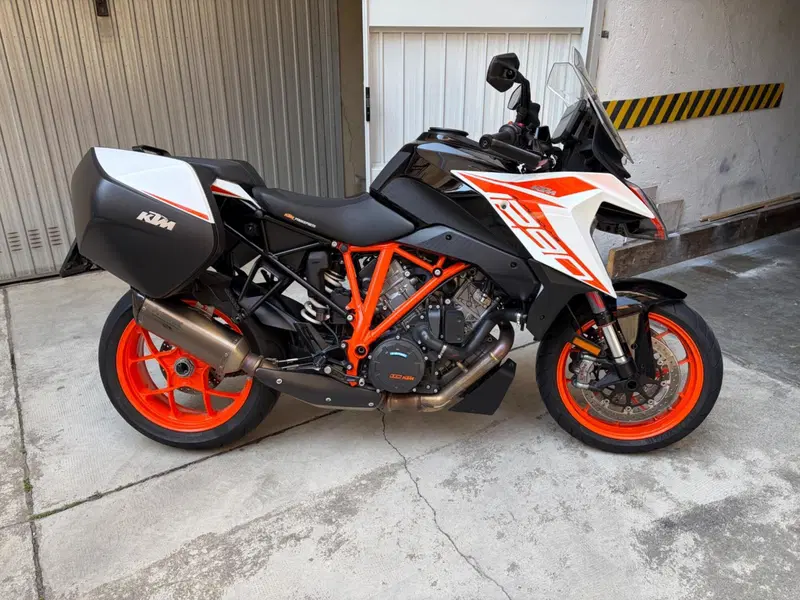 KTM 1290 Super Duke GT (2019 - 20)