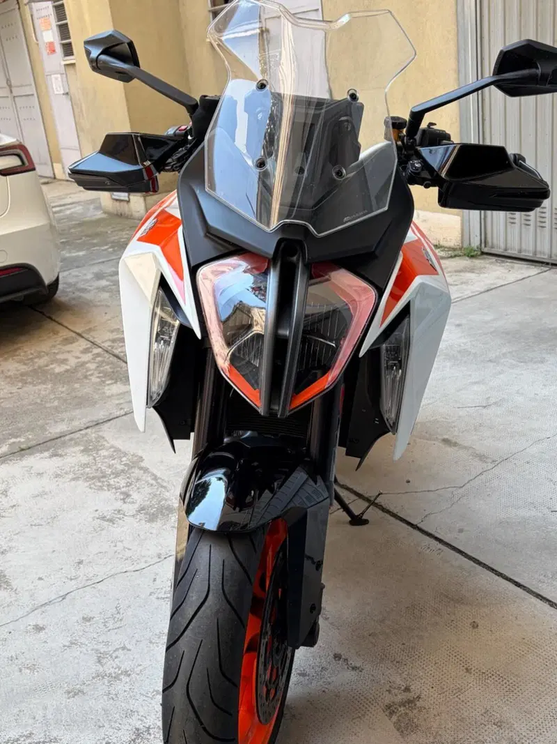 KTM 1290 Super Duke GT (2019 - 20) (2)