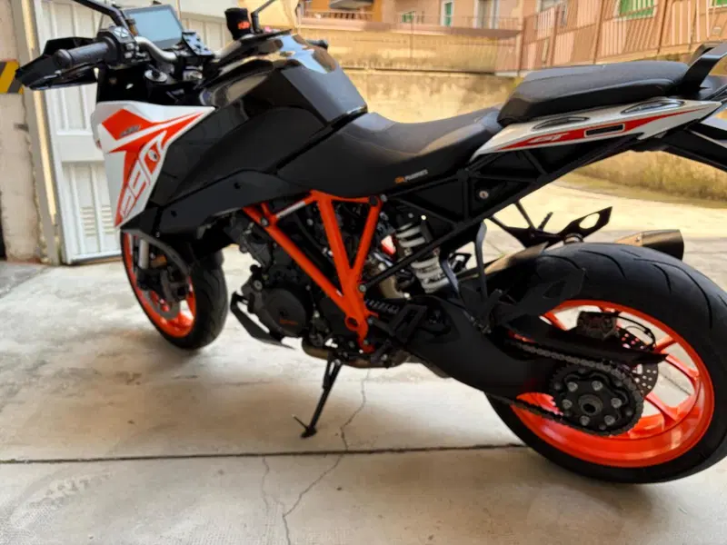 KTM 1290 Super Duke GT (2019 - 20) (7)