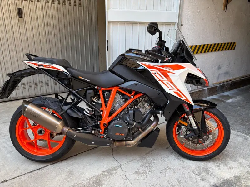 KTM 1290 Super Duke GT (2019 - 20) (8)